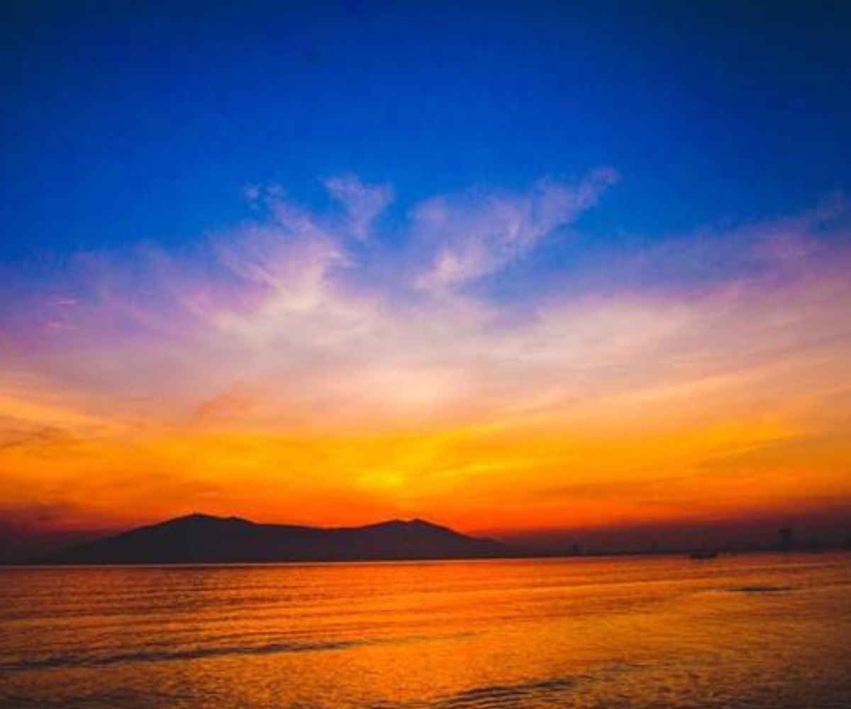 Ngắm bình minh Lý Sơn