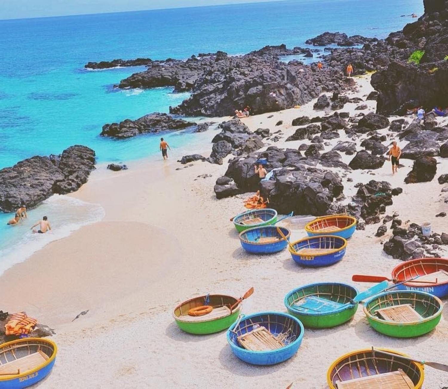 Bãi tắm đẹp Lý Sơn