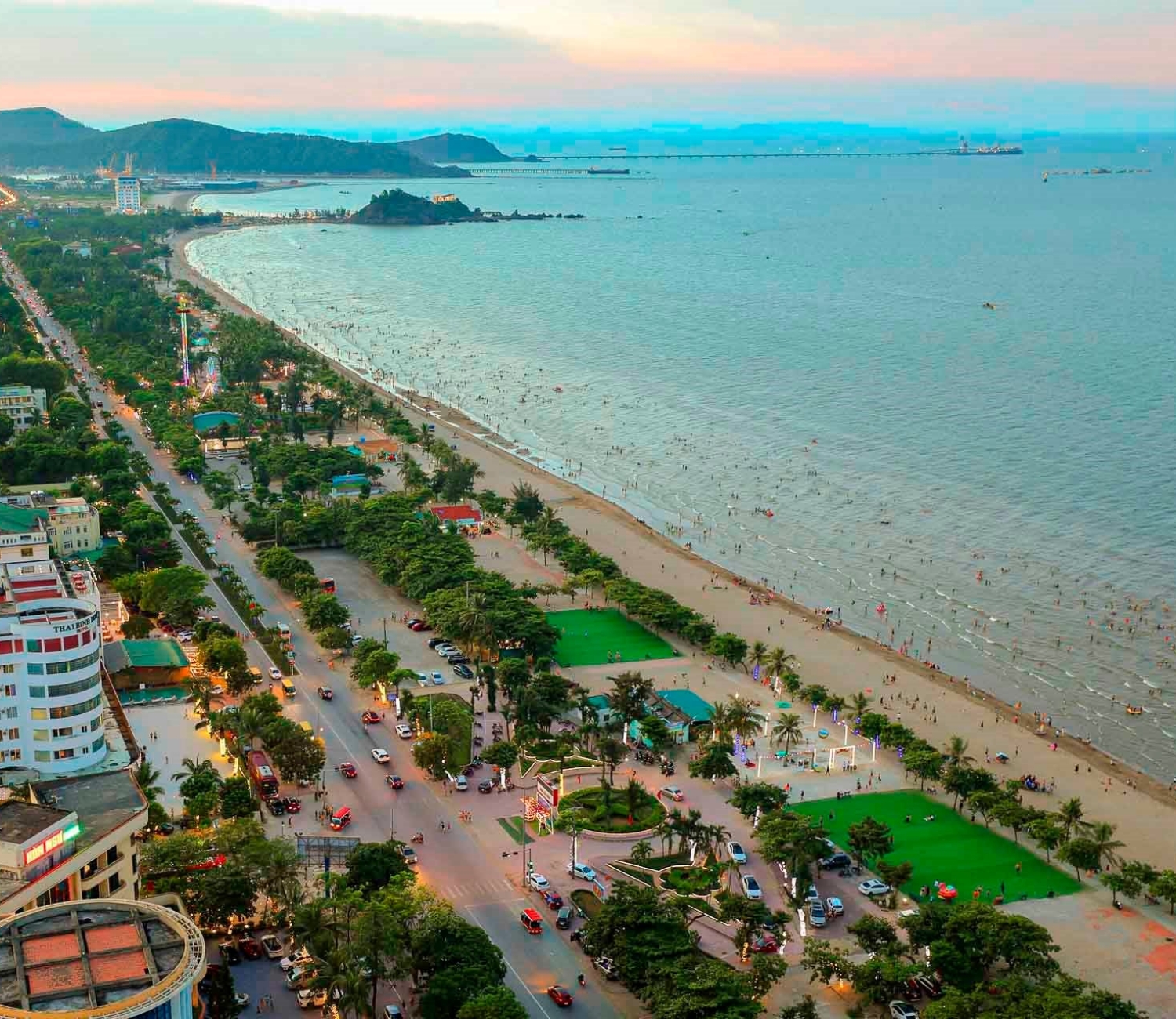Du lich biển mùa hè