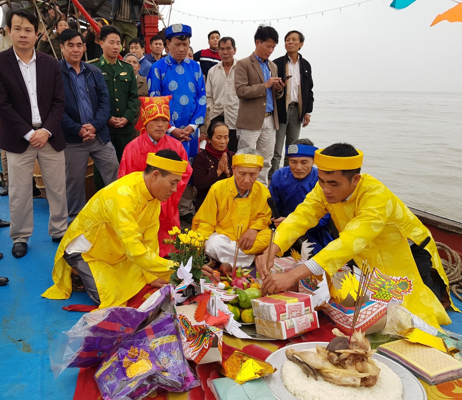 Tín ngưỡng thờ cá Ông ở Lý Sơn
